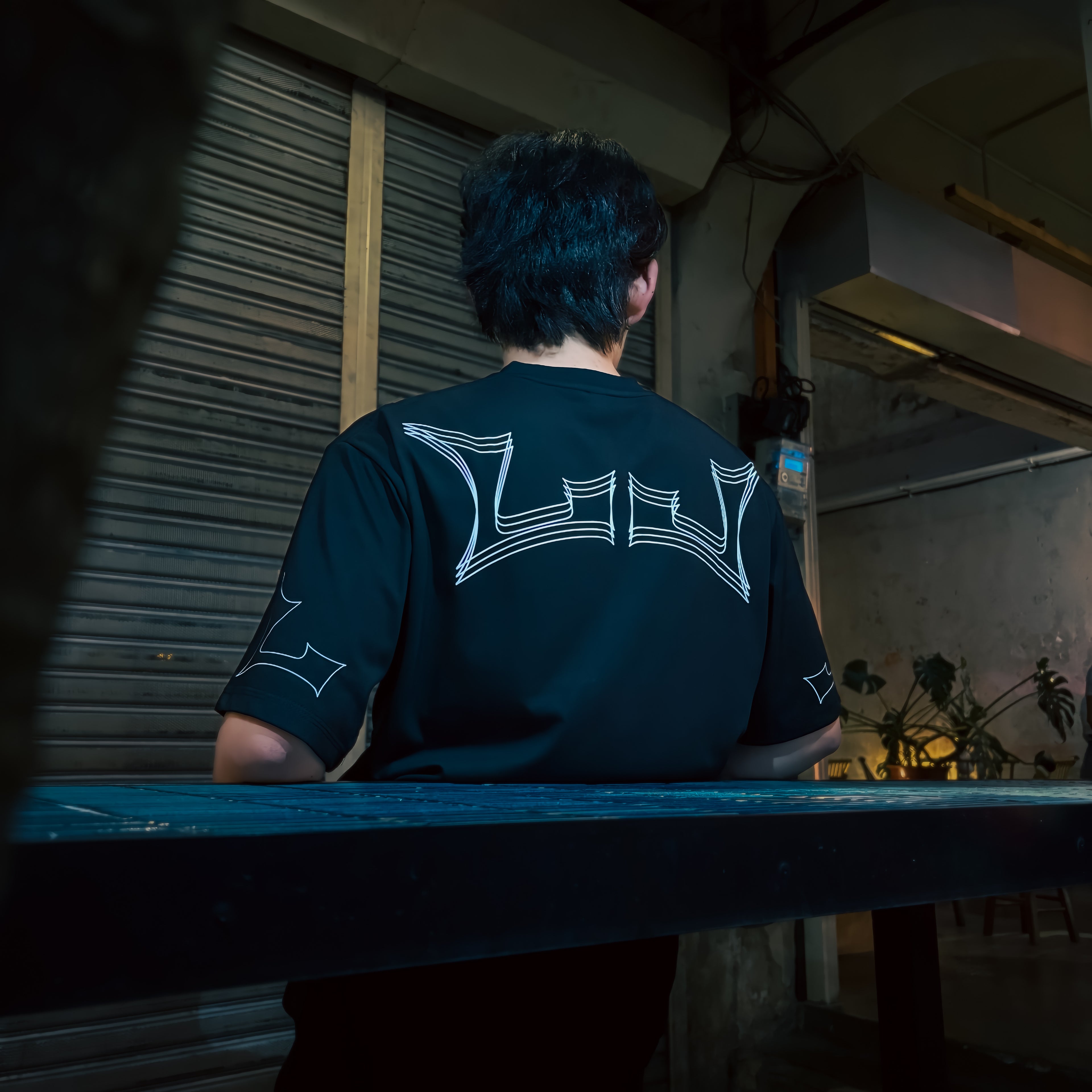 Stacked Logo Oversized Tee | Black