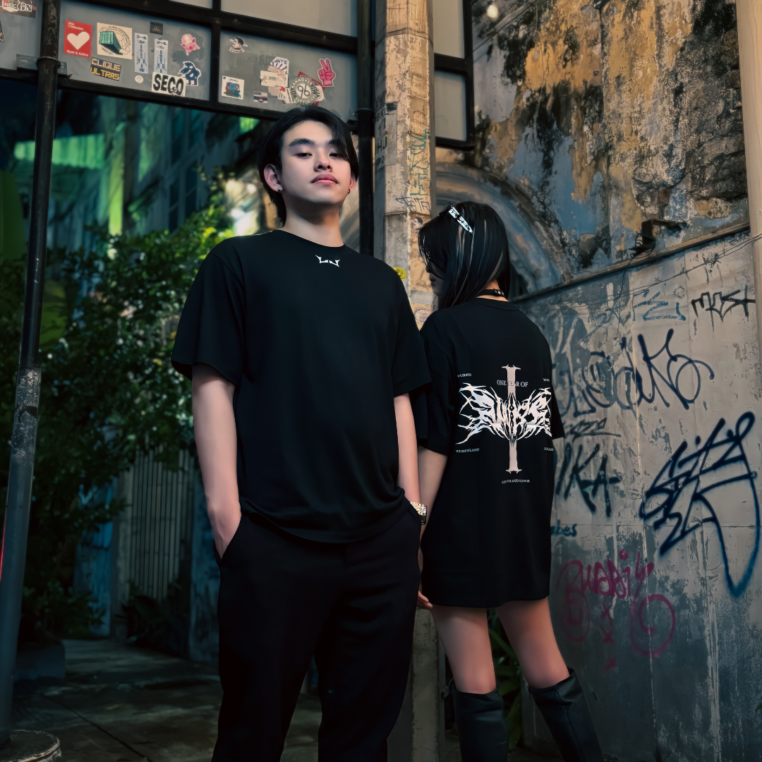 "One Year of Wubs" Oversized Tee | Black